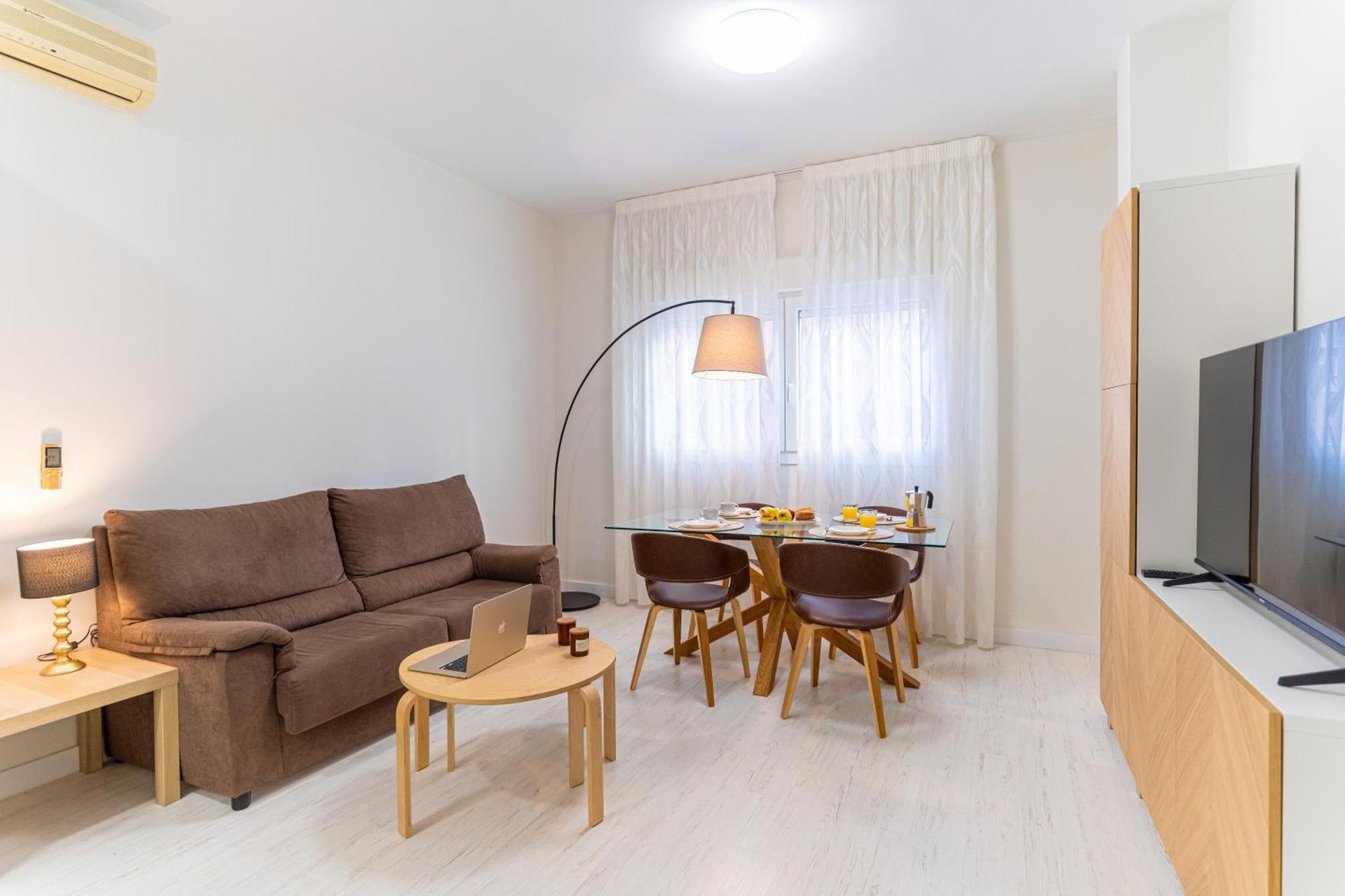 Trendyhomes City Center Almería Buitenkant foto